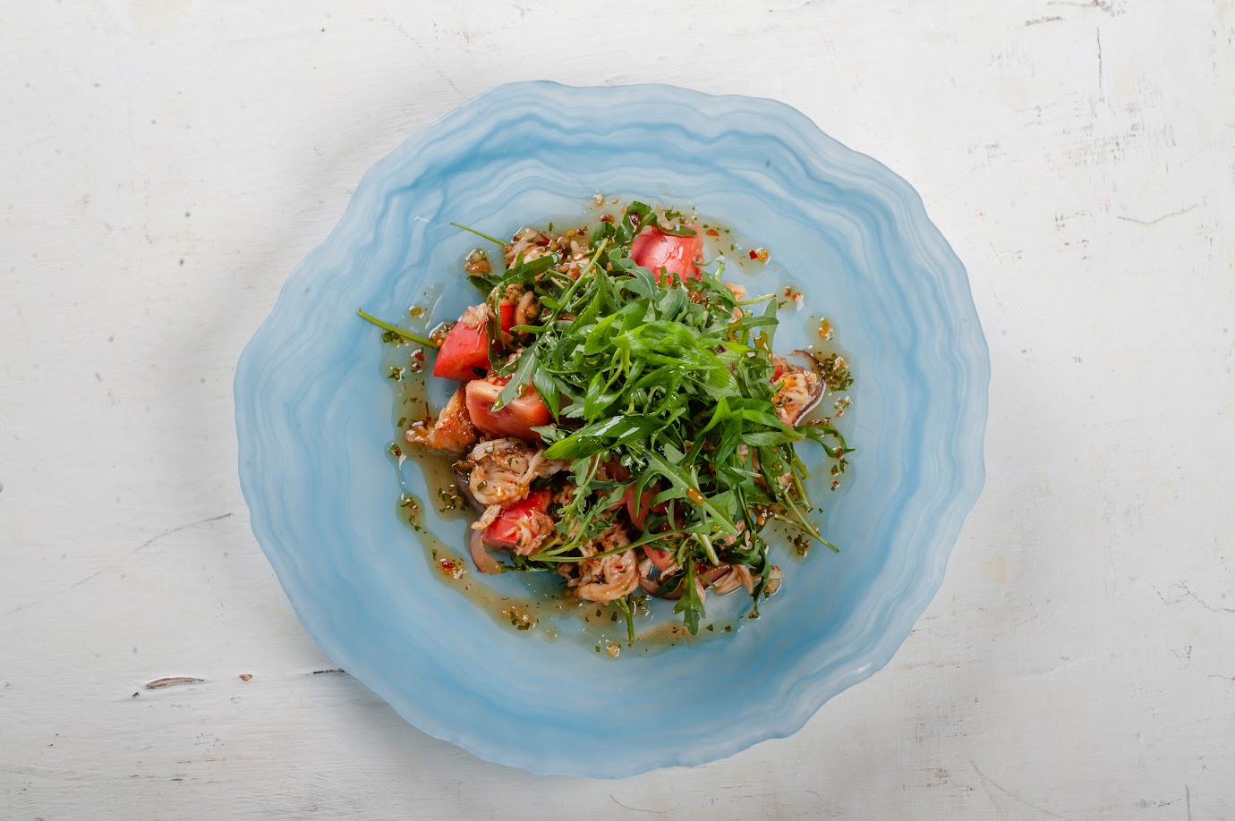 Салат с крабом и рукколой